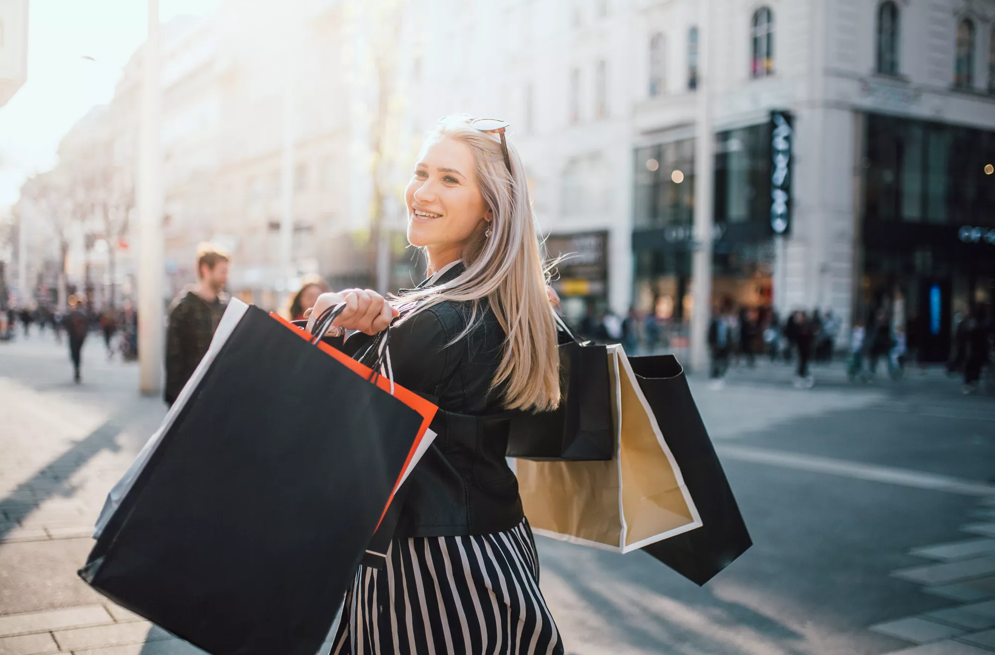 Excessive buying as boredom-triggered behavior