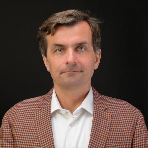 Ph.D. / Associate Professor Adam Leszczyński