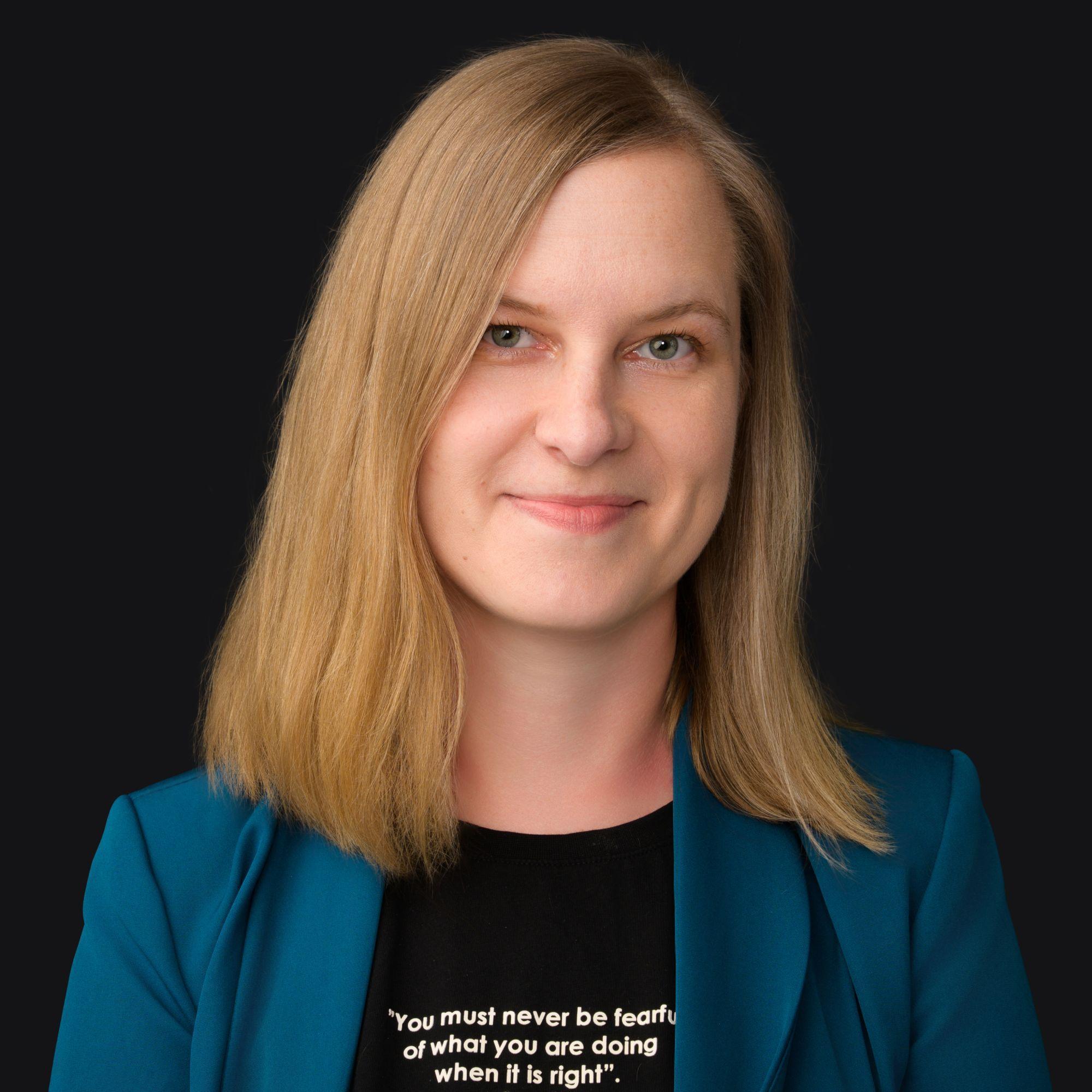 Maria Siwa, portrait photo