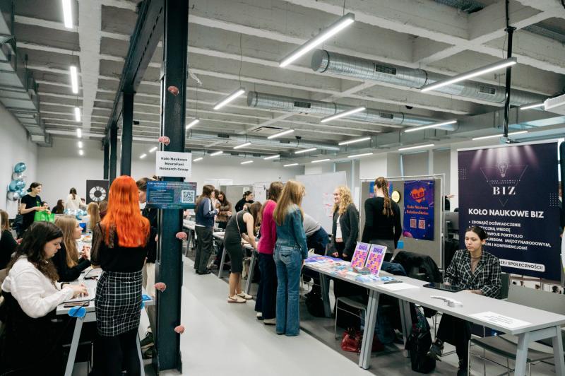 Student Research Clubs Fair at USWPS in Warsaw during ERUA Day 2025