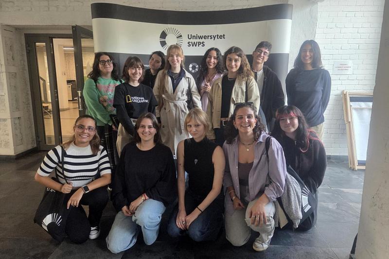Group photo of students attending "The Art of Emotions" workshop at USWPS in Katowice