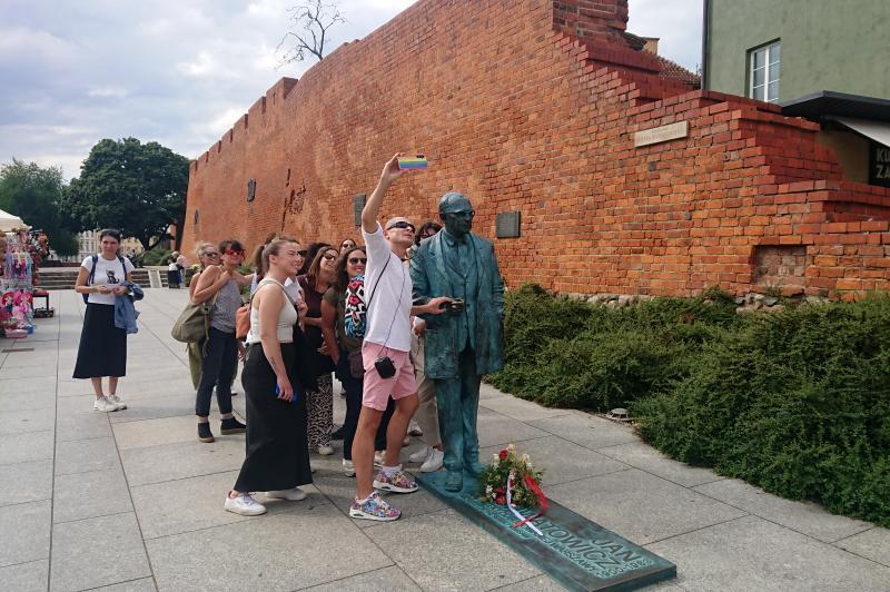 Participants of the ERUA Staff Week 2025 in the Old Town in Warsaw