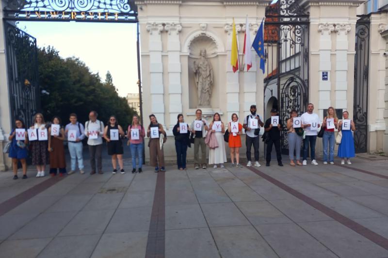 Participants of the ERUA Mental Health Literacy course sightseeing in Warsaw
