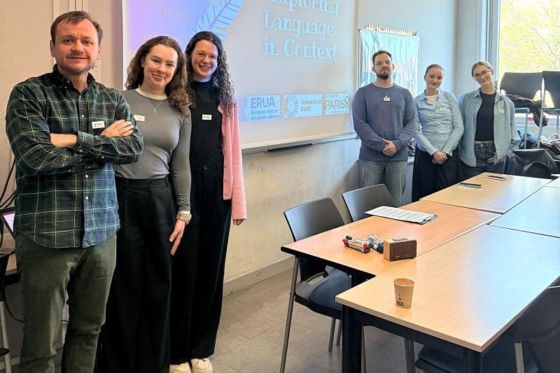 Students from USWPS conduct a workshop at University Paris 8