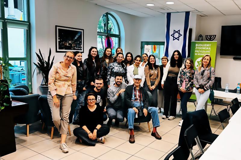 Students from NBU and USWPS meet Holocaust survivor at JCC Kraków