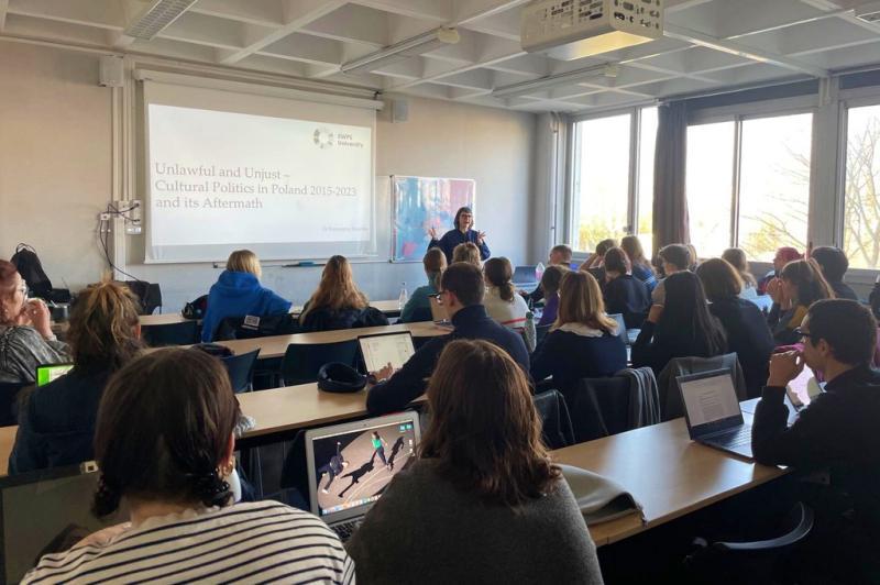Students form USWPS at University Paris 8