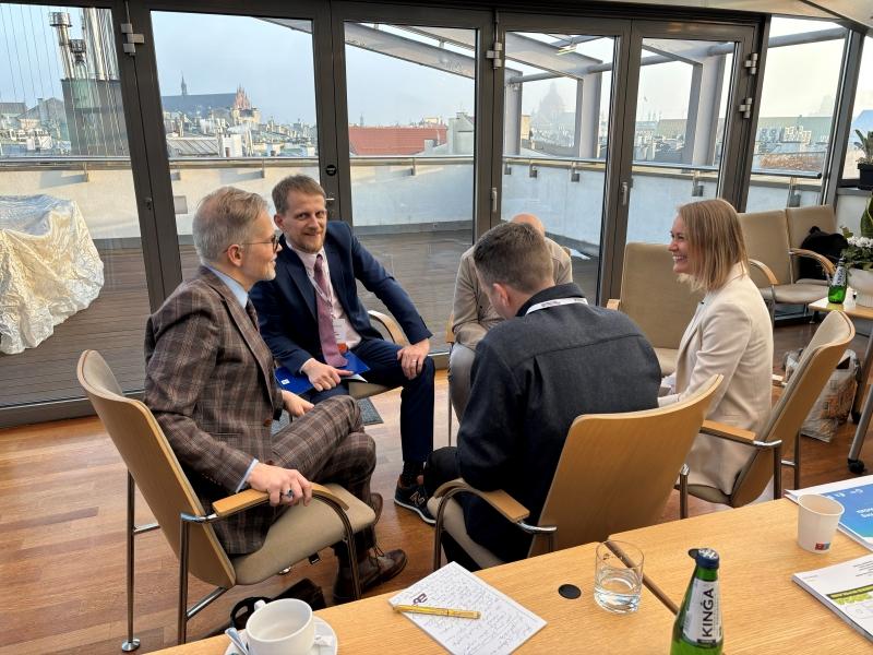 Several forum participants, including Jacek Dehnel, are engaged in a discussion.