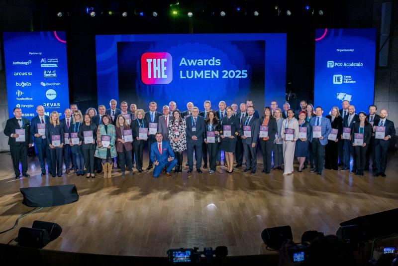 Group photo of the recipients of THE award
