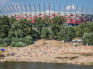 Volunteers from SWPS University Clean Up Vistula Riverbank