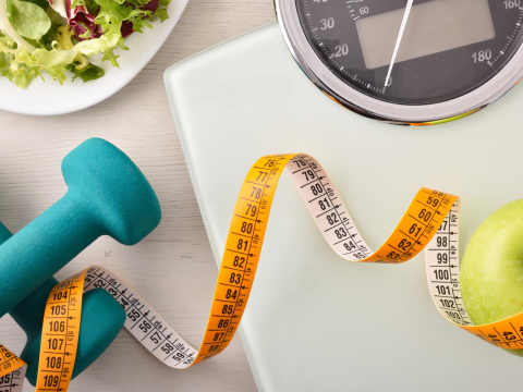 Knowing your genes is not enough: How to inform people about genetic risk of obesity