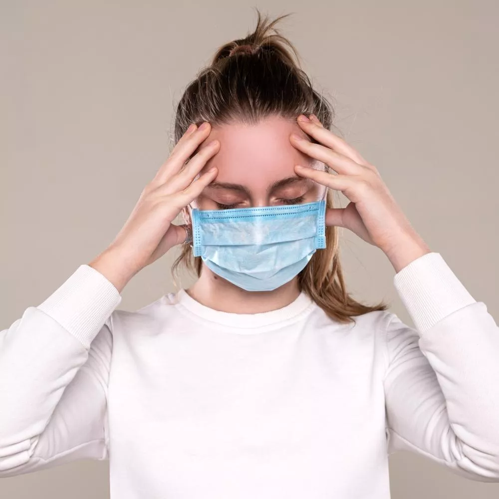 Long-term effects of the COVID-19 pandemic on mental health of adolescents: a preliminary study