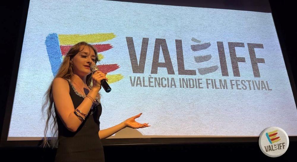 Karolina Krzyżaniak talks about her movie at València Indie Film Festival