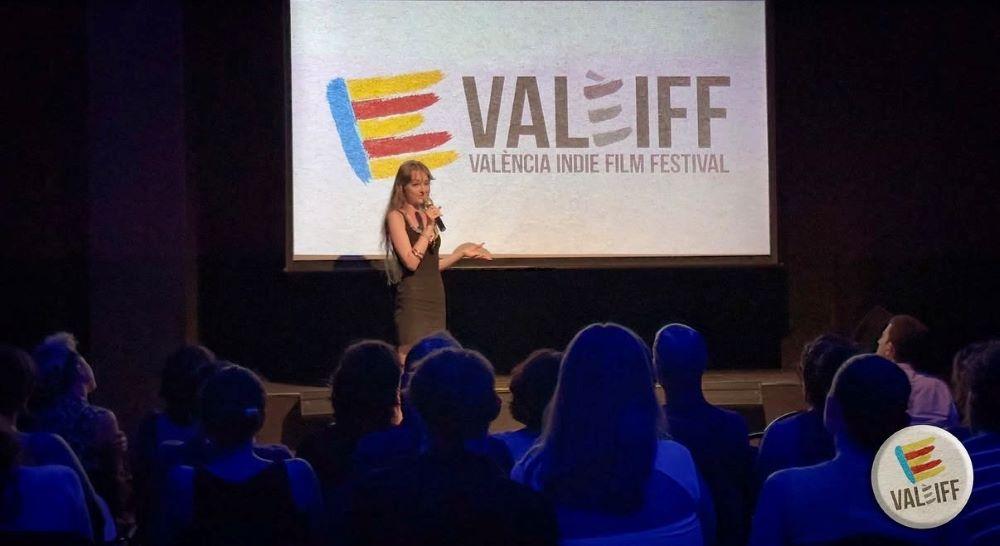 Karolina Krzyżaniak talks about her movie at València Indie Film Festival